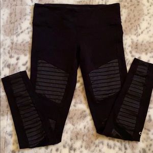 Alo Yoga Moto Legging